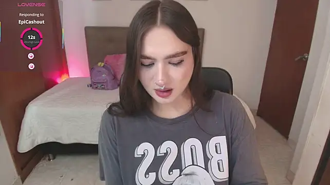Miley_Baker stripchat live cam model