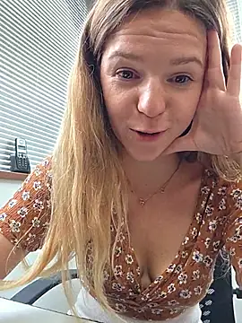 lucie_mehott stripchat live cam model