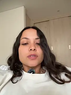 Megan_Rodrigo stripchat live cam model