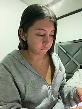 Sara-cooper2 stripchat live cam model