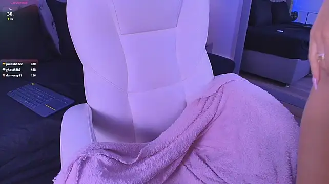 Victoria_Ellington stripchat live cam model
