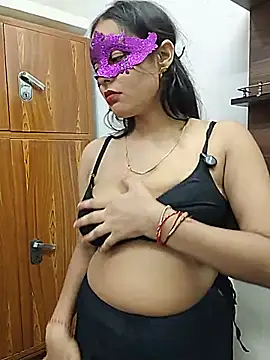 Mummy_jii1 stripchat live cam model
