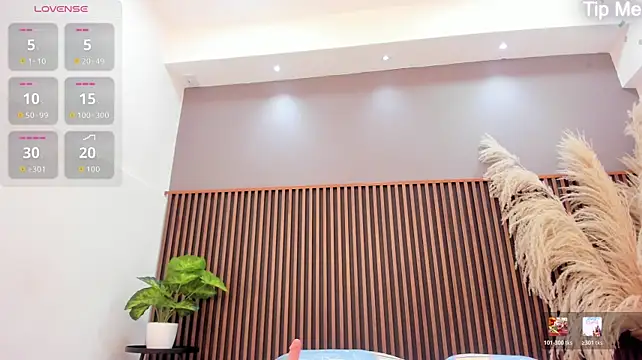 SweettCandyy_ stripchat live cam model