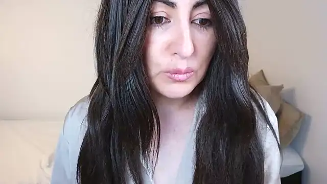 naughty_sarahh stripchat live cam model