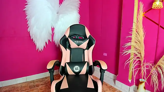 luna-bella183 stripchat live cam model
