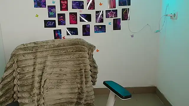 Dilara_Kiss_ stripchat live cam model