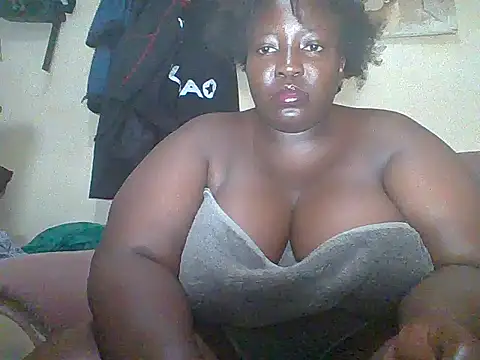 chubby_belle stripchat live cam model