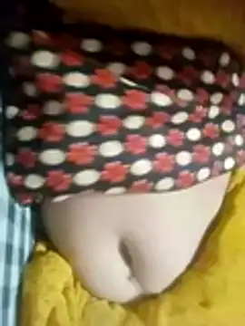 Sexybhabhi80 stripchat live cam model