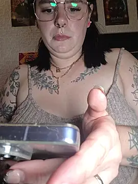Wallentinafreak stripchat live cam model