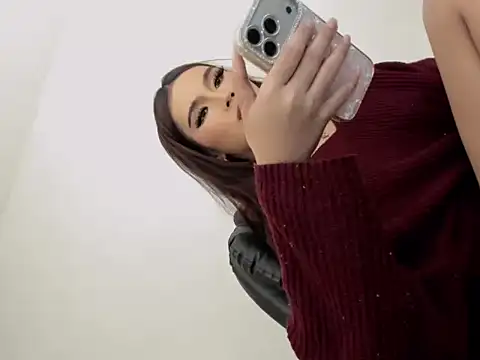 Selene14 stripchat live cam model