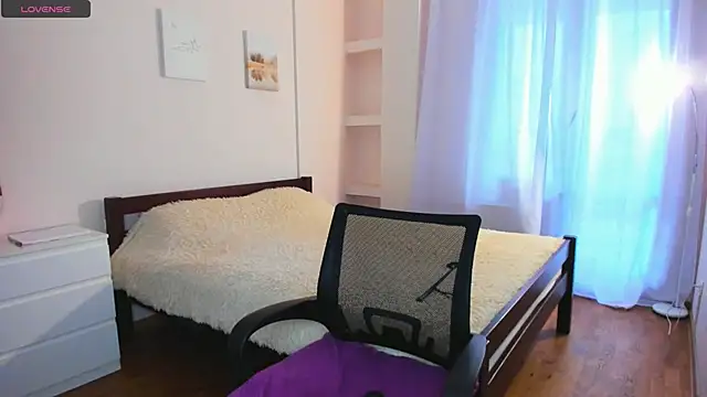 Ellista stripchat live cam model