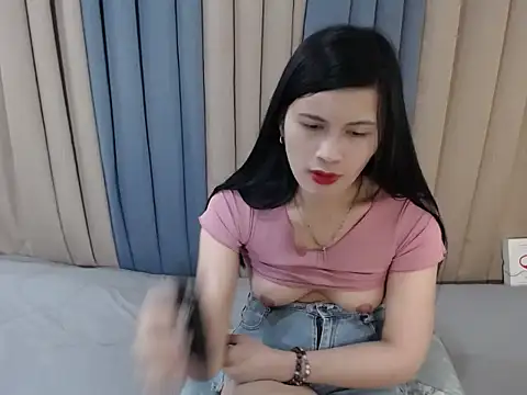 pinay_amaliax stripchat live cam model