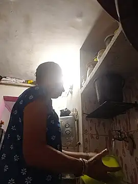 Sexy-Suhani2 stripchat live cam model
