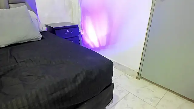 dakota_roussee stripchat live cam model