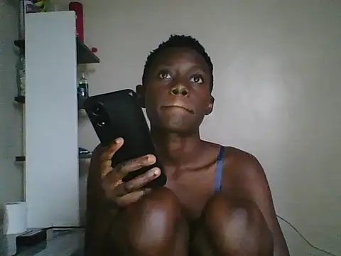 Tish_Leylah stripchat live cam model