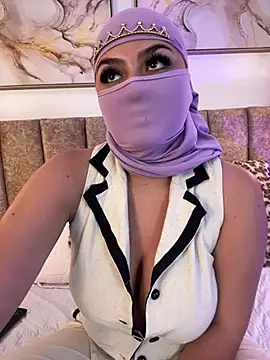LaylaZhara stripchat live cam model