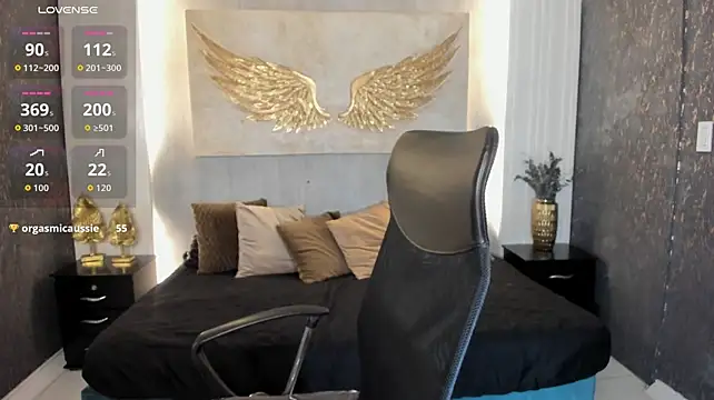 Naia_Bellemont stripchat live cam model