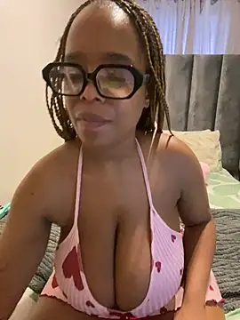 Saggy_areola95 stripchat live cam model