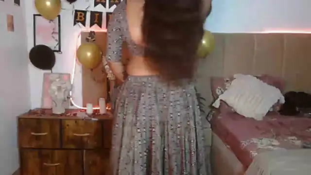 isha_here stripchat live cam model