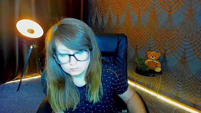 AlexaAmour stripchat live cam model