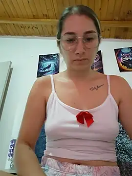 Lipzzy_sun20 stripchat live cam model