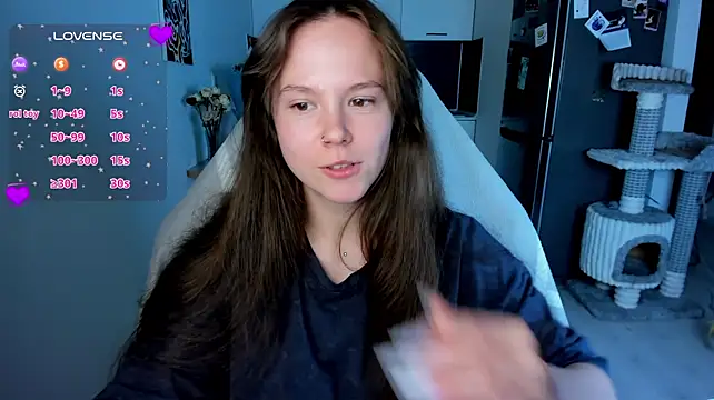 cute_little_Emily stripchat live cam model