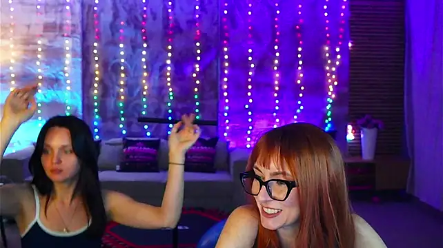 Evelyn054 stripchat live cam model