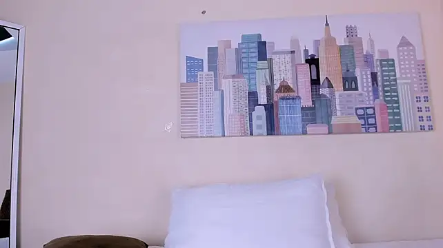Tharawebstter stripchat live cam model