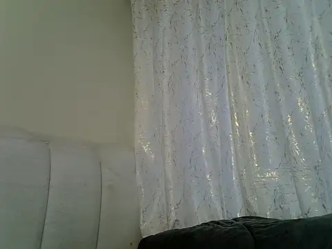 ms-mika stripchat live cam model