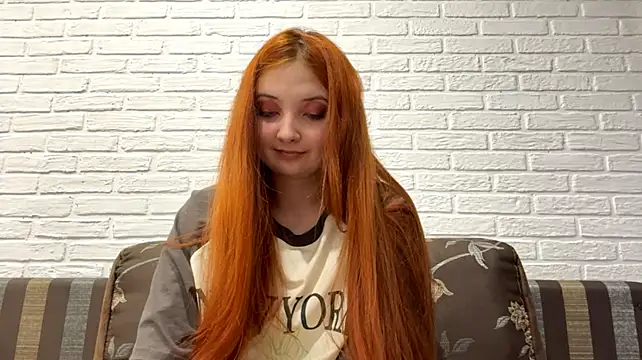 AinyJuly stripchat live cam model