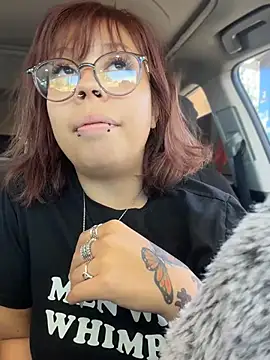 moan4mona stripchat live cam model