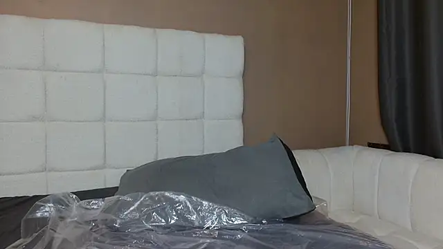 ThickTemptress18 stripchat live cam model