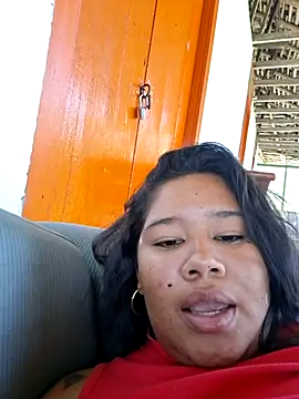 Sarahy- stripchat live cam model