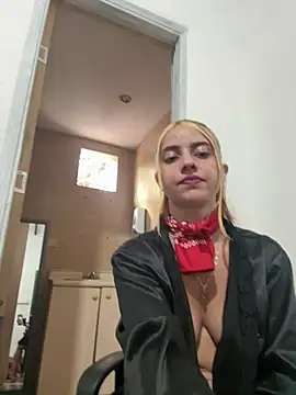 NatashaDiamond stripchat live cam model