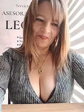 KAREN--03 stripchat live cam model