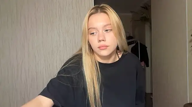 Glamorforyou stripchat live cam model