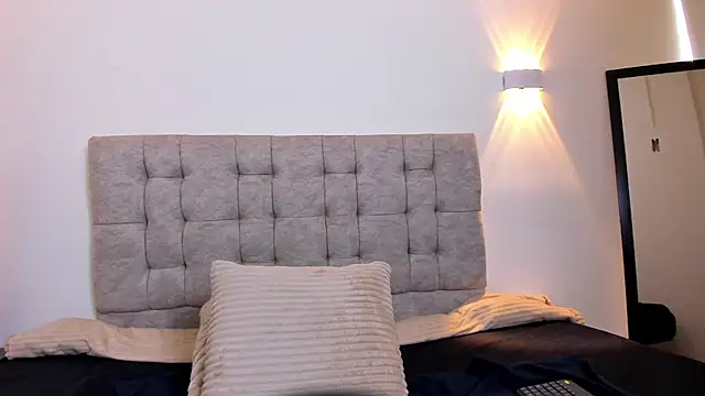 Kari_Evans stripchat live cam model