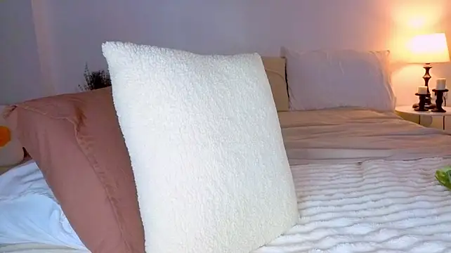 Embes-Damdang stripchat live cam model