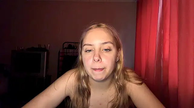 MadisonBuckaloo stripchat live cam model
