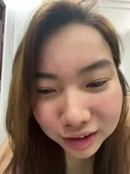 AlinaTin stripchat live cam model