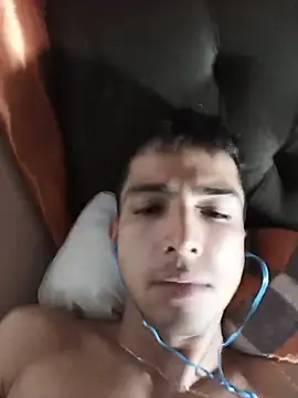 Tchutom stripchat live cam model