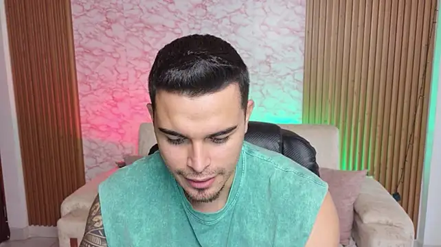 Soy-Albert_ stripchat live cam model