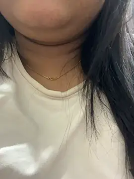 radhikkaa stripchat live cam model