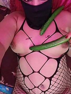 Mahira-22 stripchat live cam model