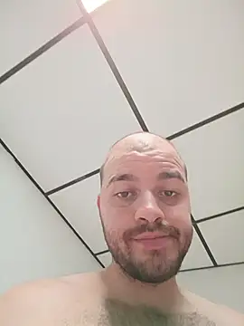 eldisivni stripchat live cam model