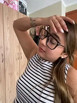 Miabonnett_ stripchat live cam model