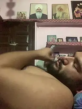 Lord_of_the_Kingss stripchat live cam model