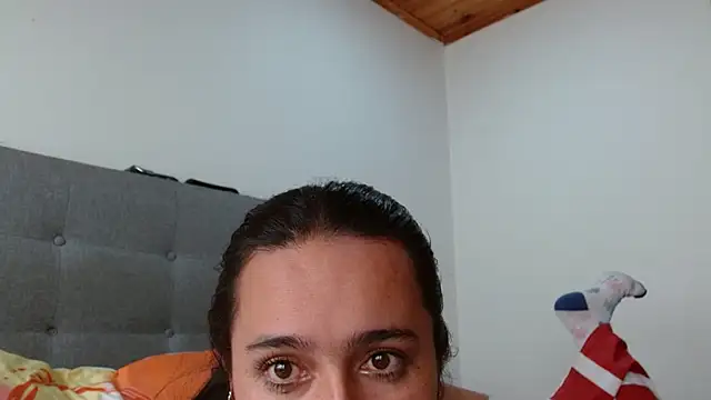 Estefany-magic stripchat live cam model