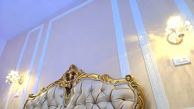 AuroraRenard stripchat live cam model
