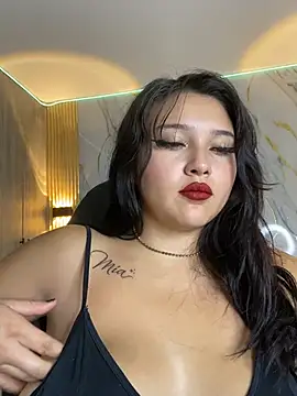 bunnyglow69 stripchat live cam model